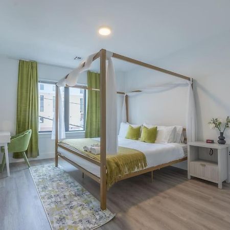 2 Bedroom 2 Bath Suite, Near American Dream And The Airport, Free Parking, King Bed And 2 Queen Beds, Washer And Dryer Orange エクステリア 写真