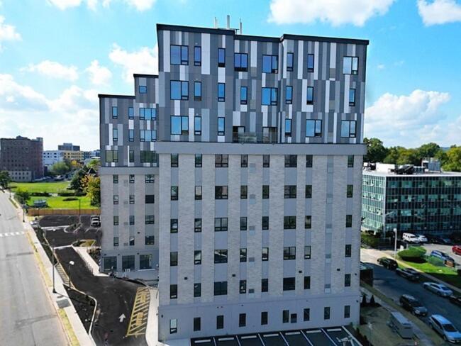 2 Bedroom 2 Bath Suite, Near American Dream And The Airport, Free Parking, King Bed And 2 Queen Beds, Washer And Dryer Orange エクステリア 写真